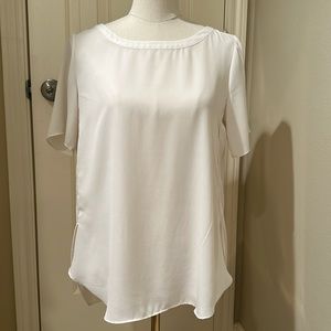 Crepe Split Hem Hi-Lo Top